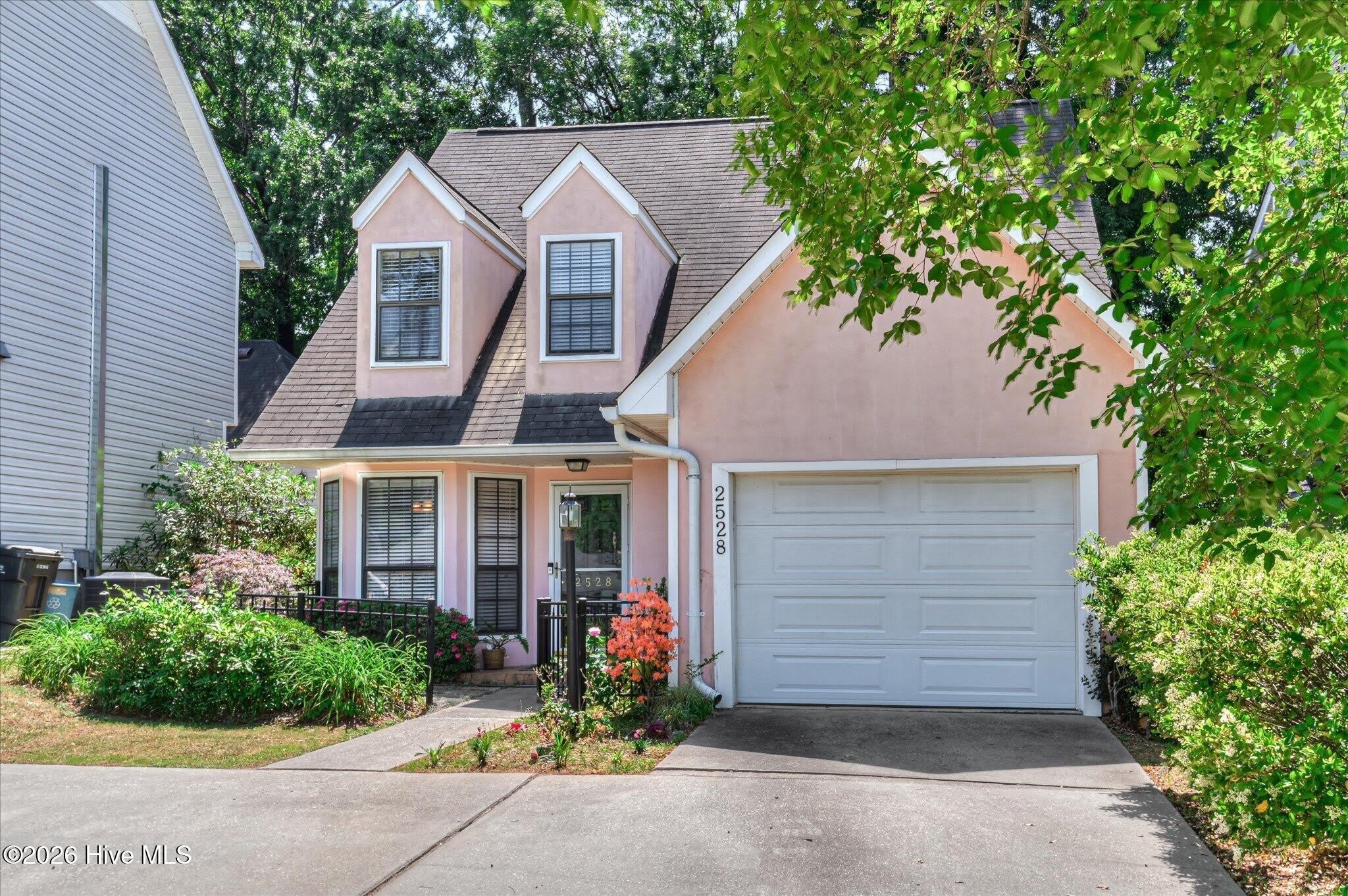 2528 Commons Trace – photo 3