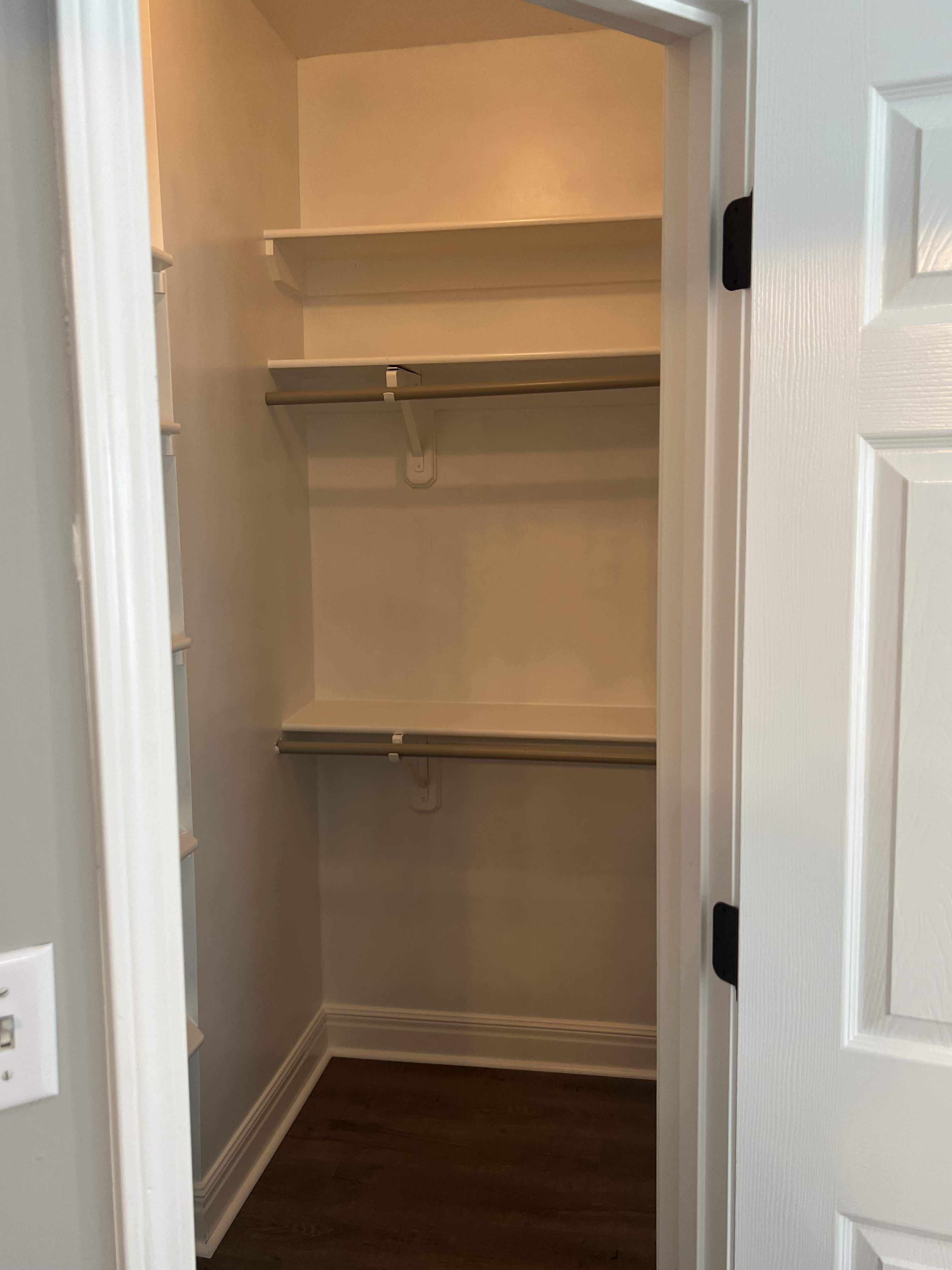 1423 Monterey Hill Dr – photo 3