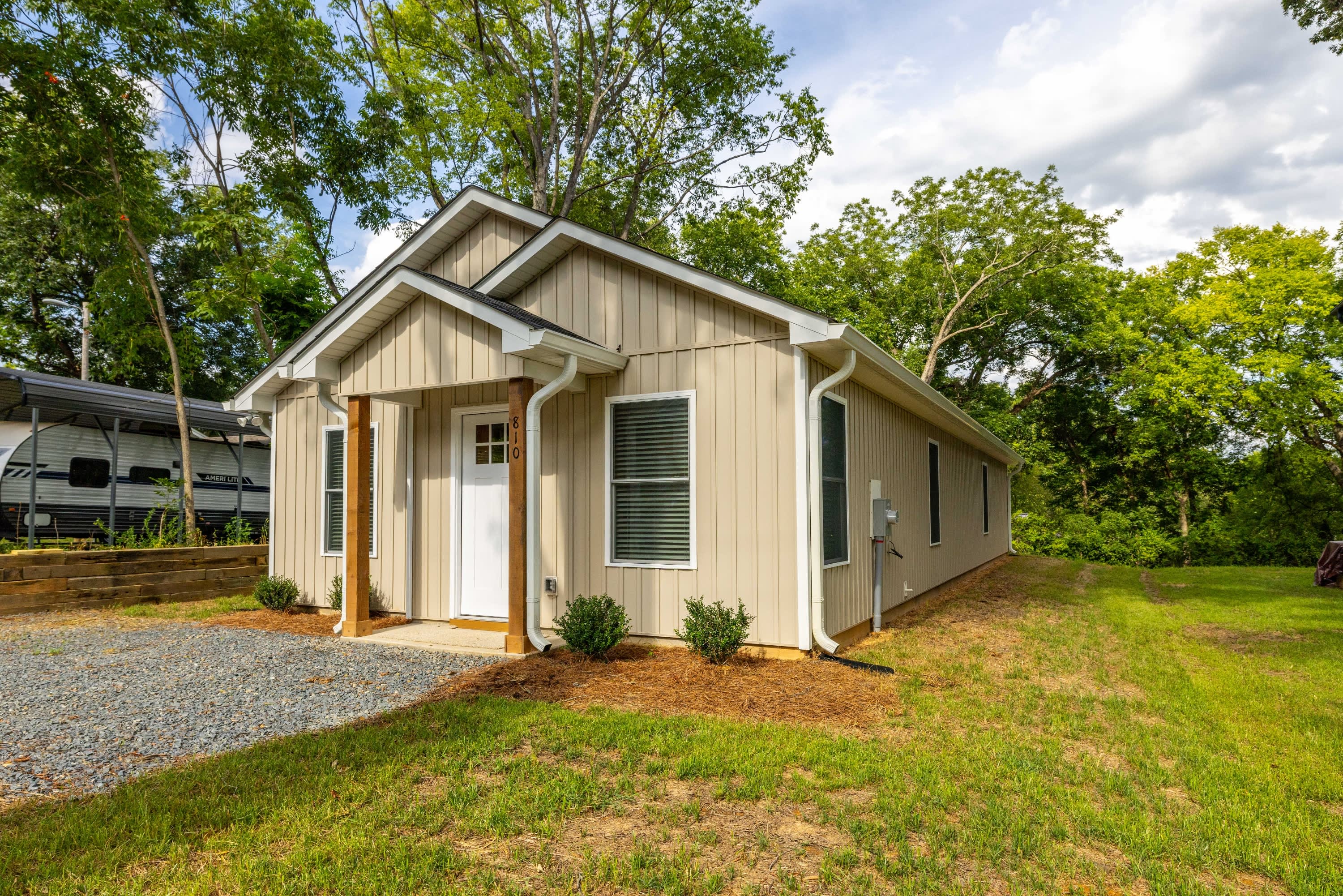 810 Long Street – photo 4