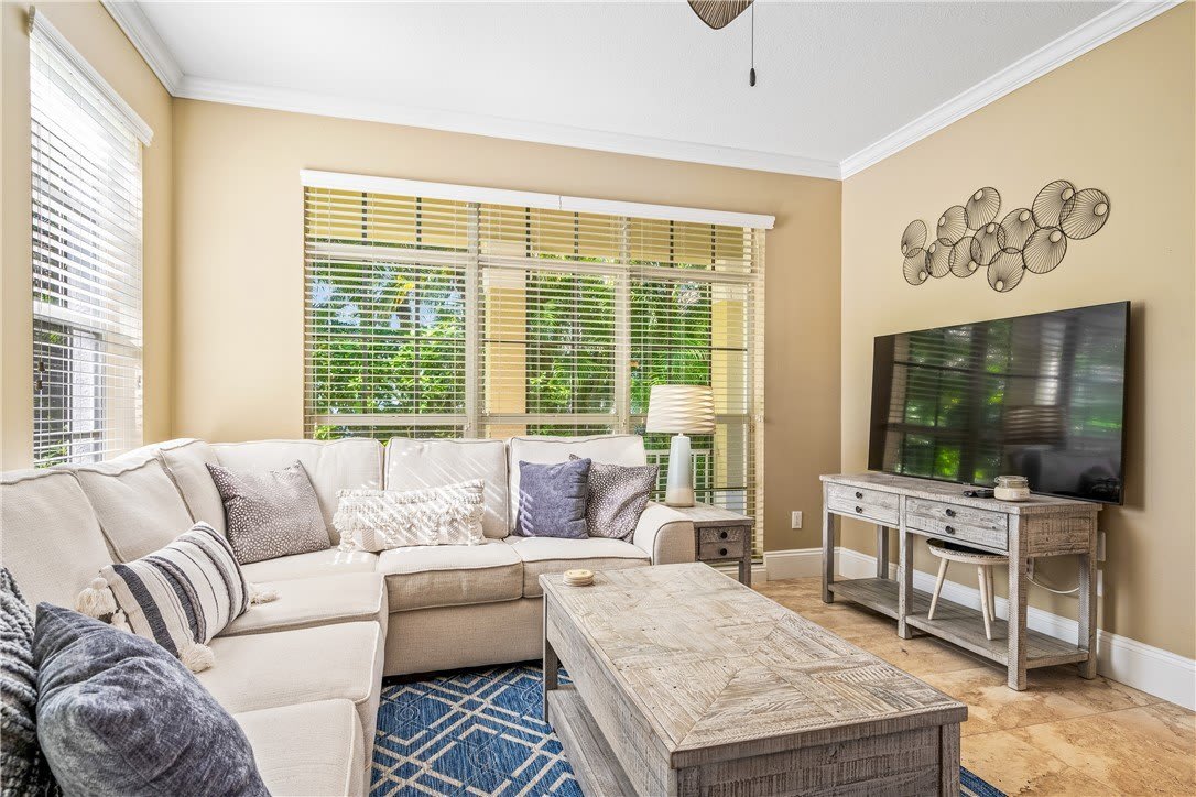 8705 Palm Tree Lane – photo 2