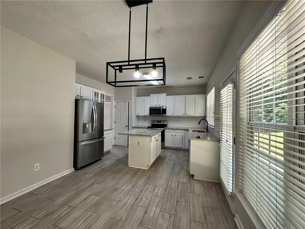 3535 Ridgefair Drive – photo 4