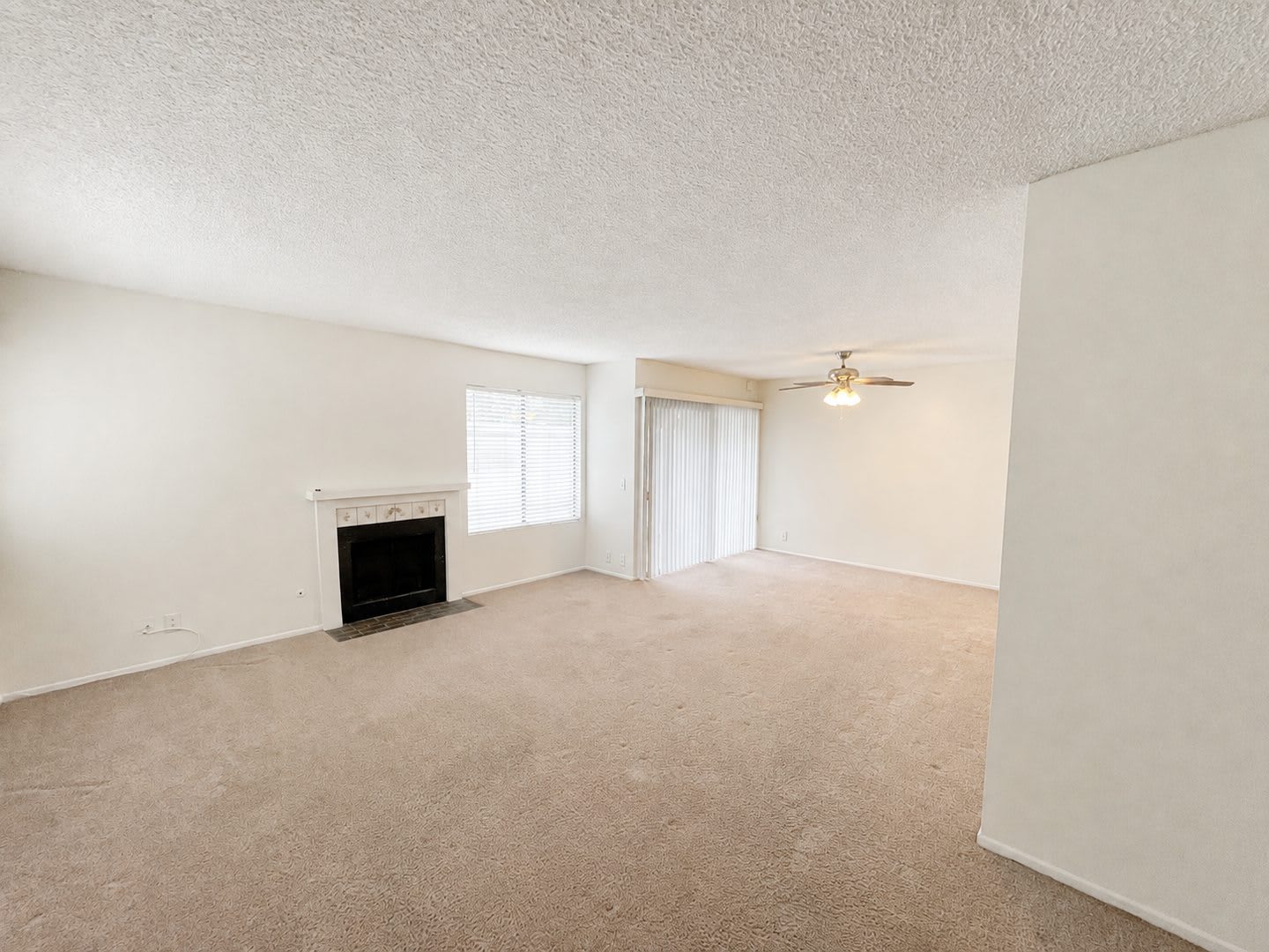 Ralston Village Townhome- Great Amenities! – photo 3