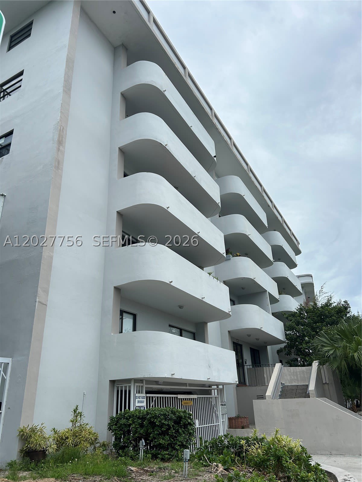 110 S Shore Dr – photo 1