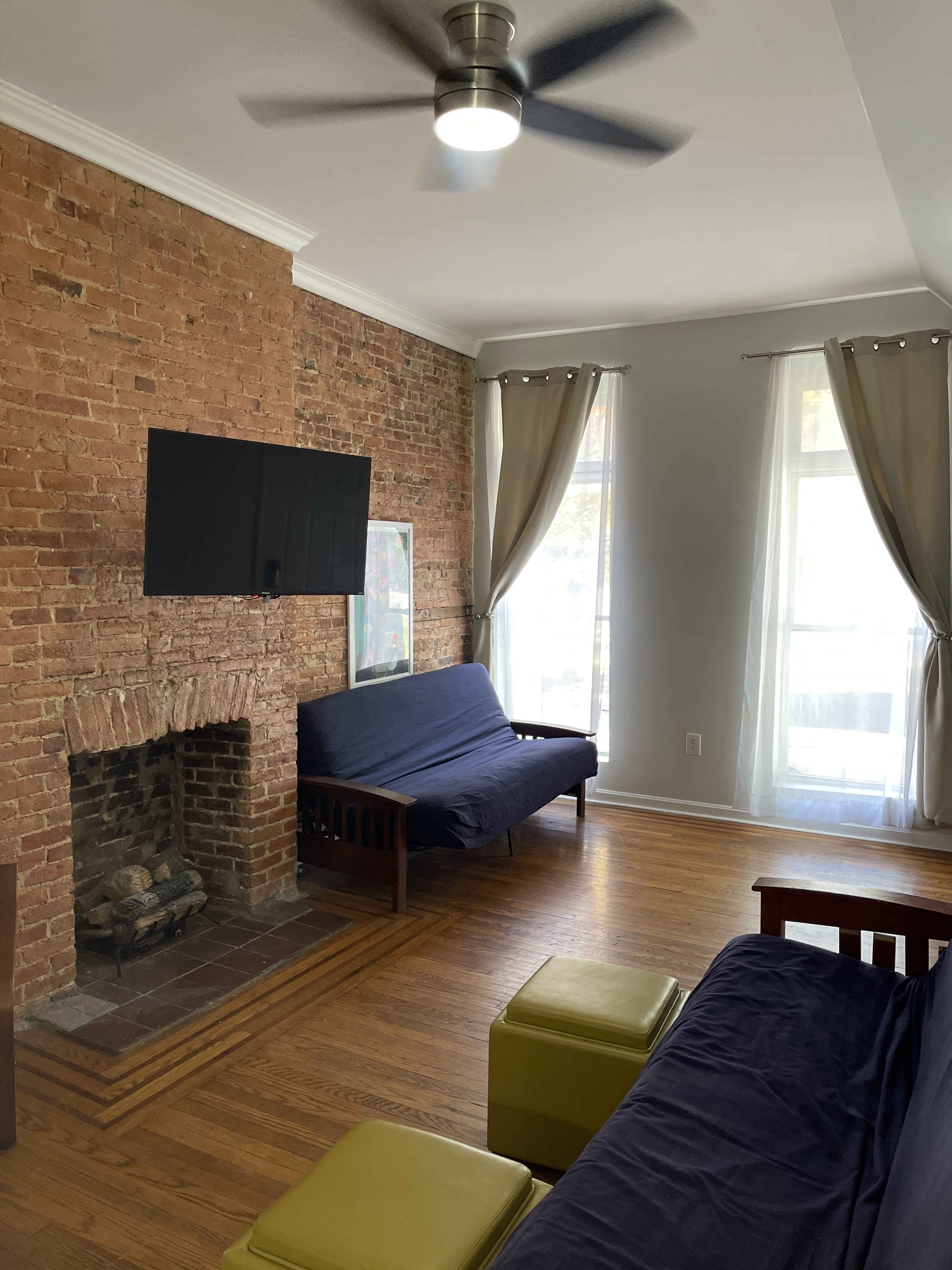 802 North Broadway – photo 1