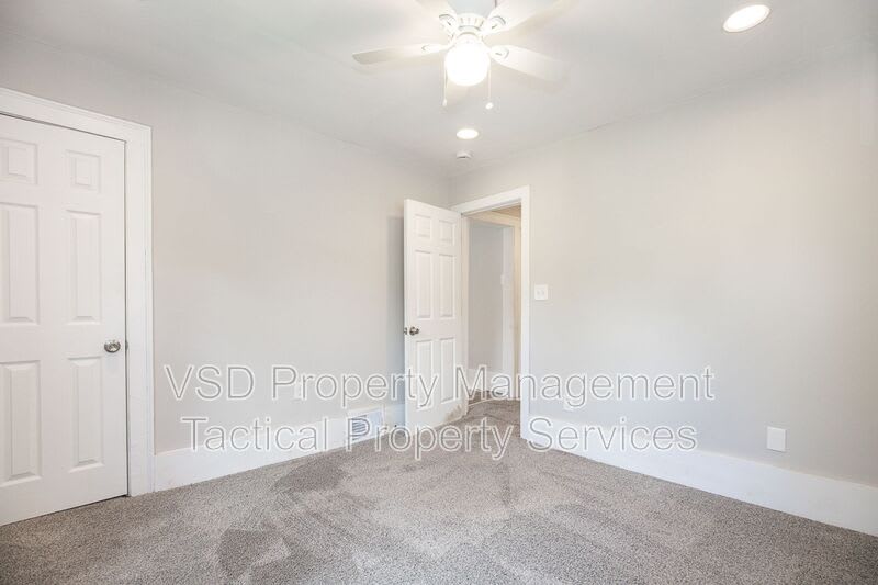 3692 E 147 St – photo 5