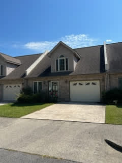 36 Village Green Dr – photo 1