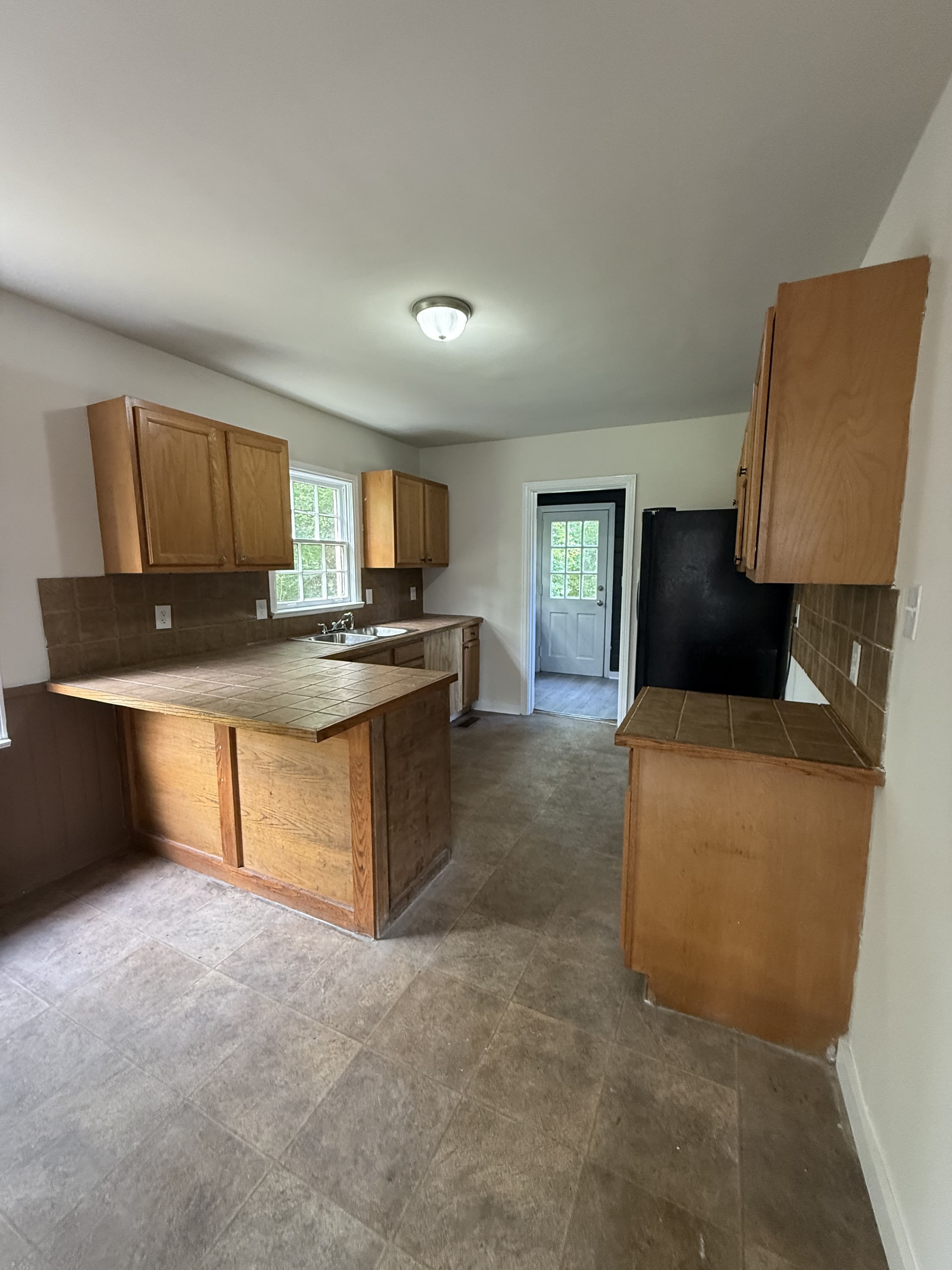 1212 Mims Street Southwest – photo 3