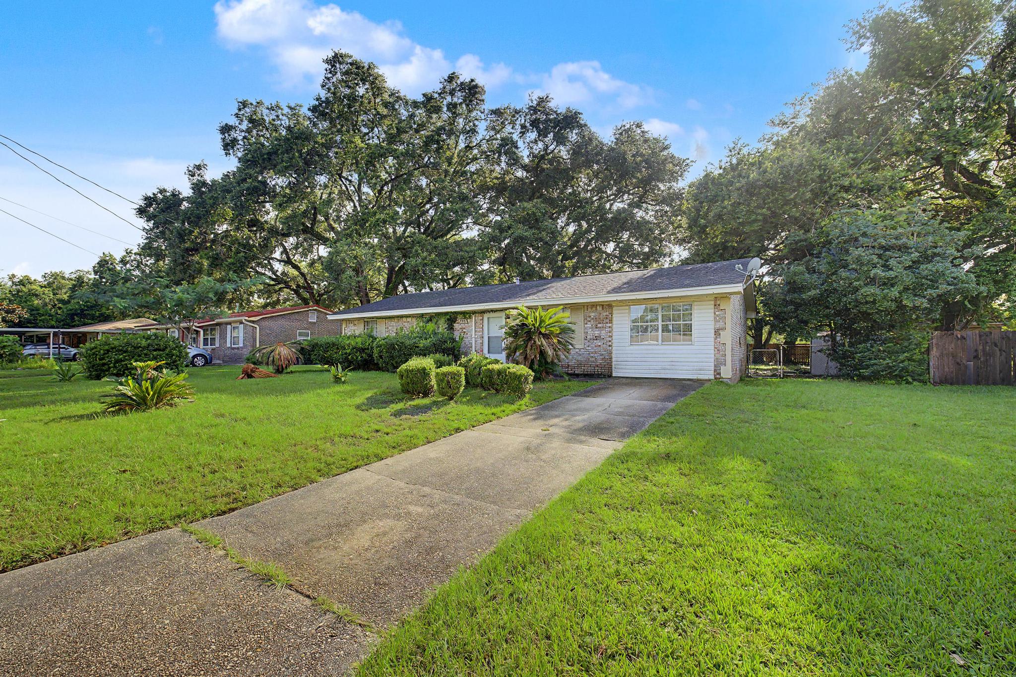 7231 Chapel Street – photo 1