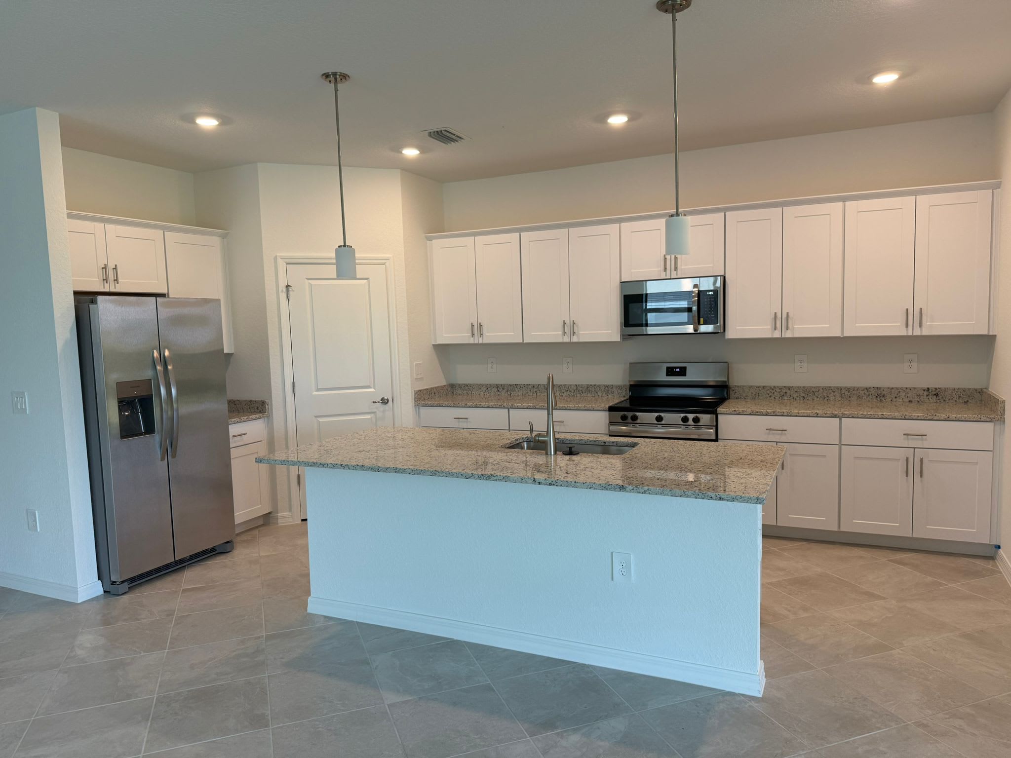 2017 Gardenia Ave – photo 3