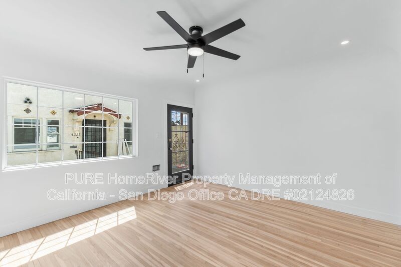 4218-28 Iowa St – photo 5
