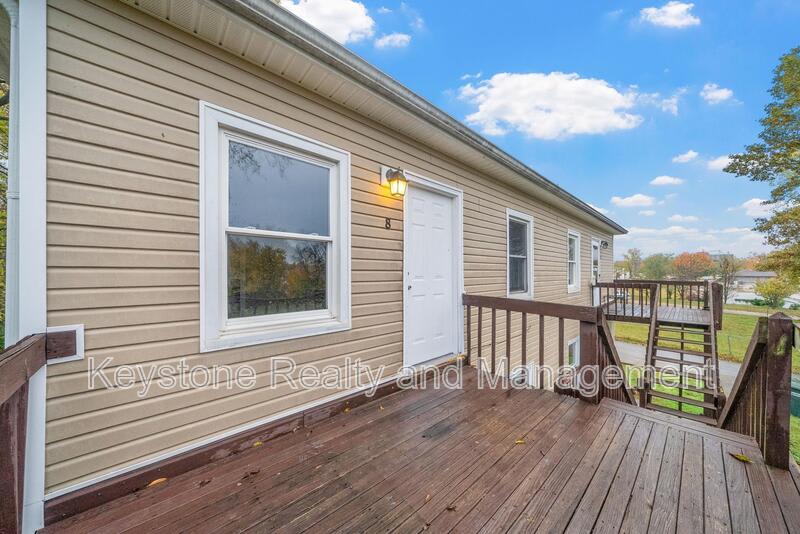 1525 Ferrel Street – photo 2