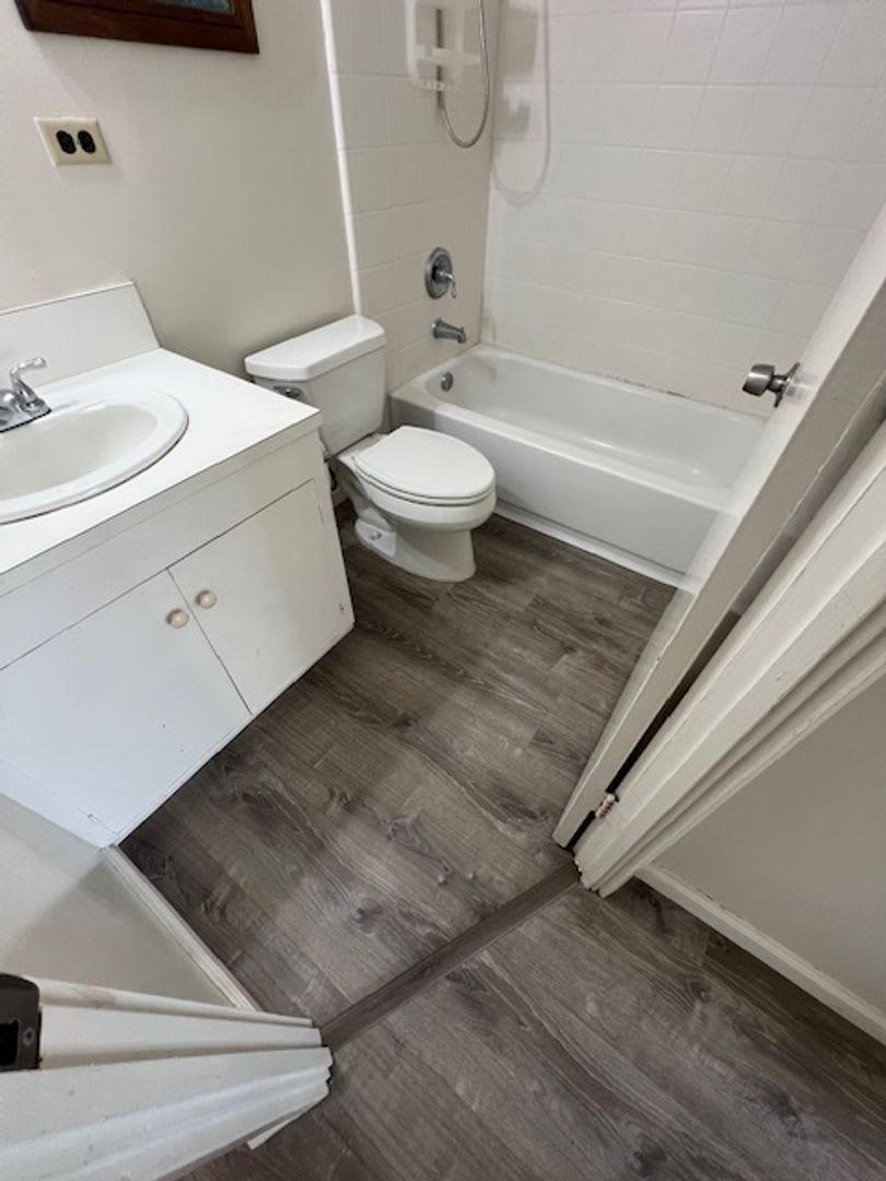 Condo in Salt Lake near Moanalua High School – photo 5