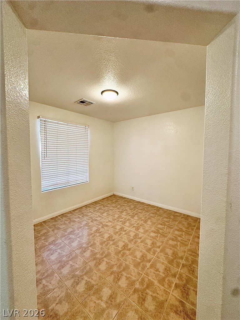 711 Iron Bridge Street – photo 4