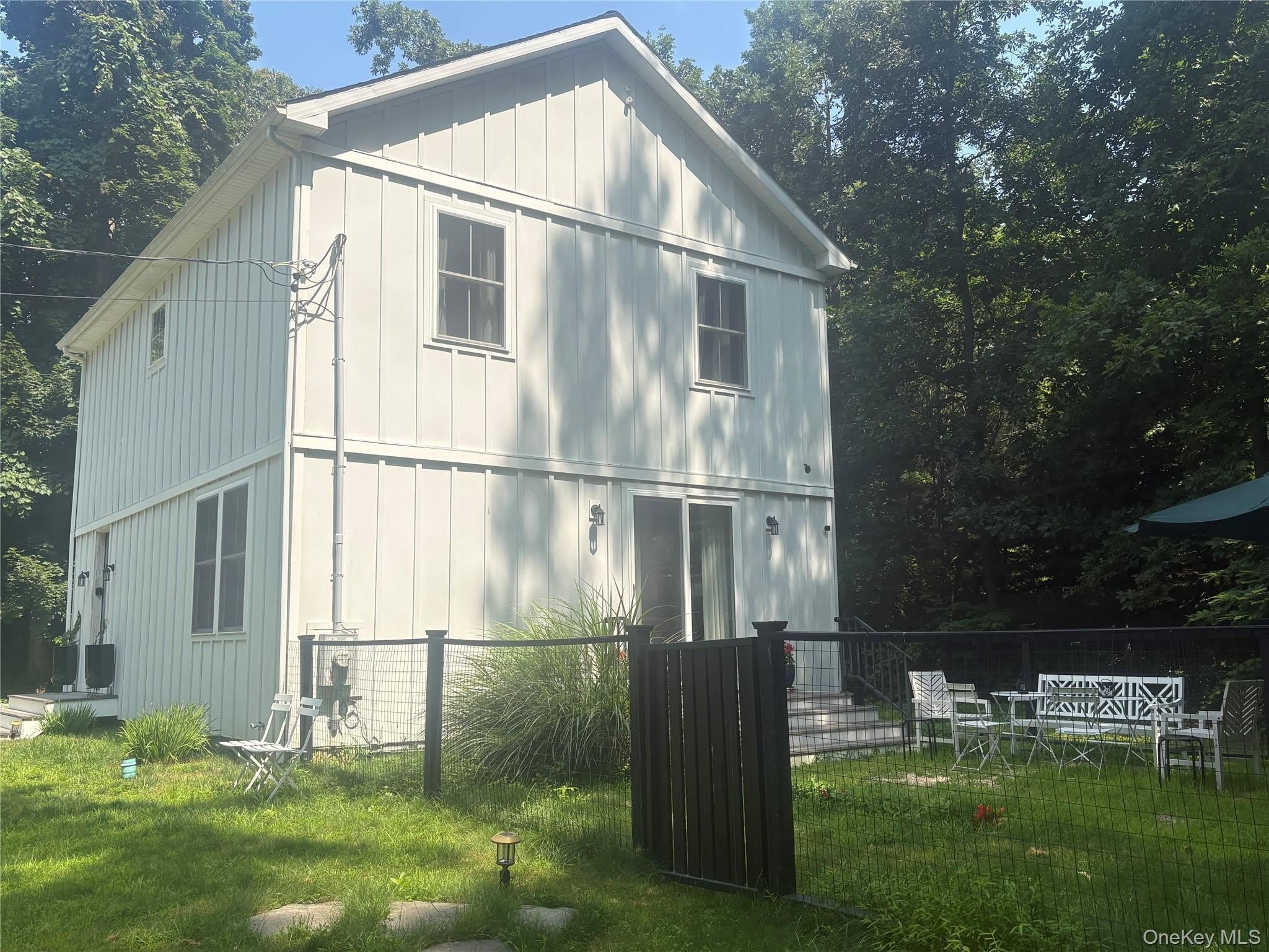 13595 Soundview Avenue – photo 3