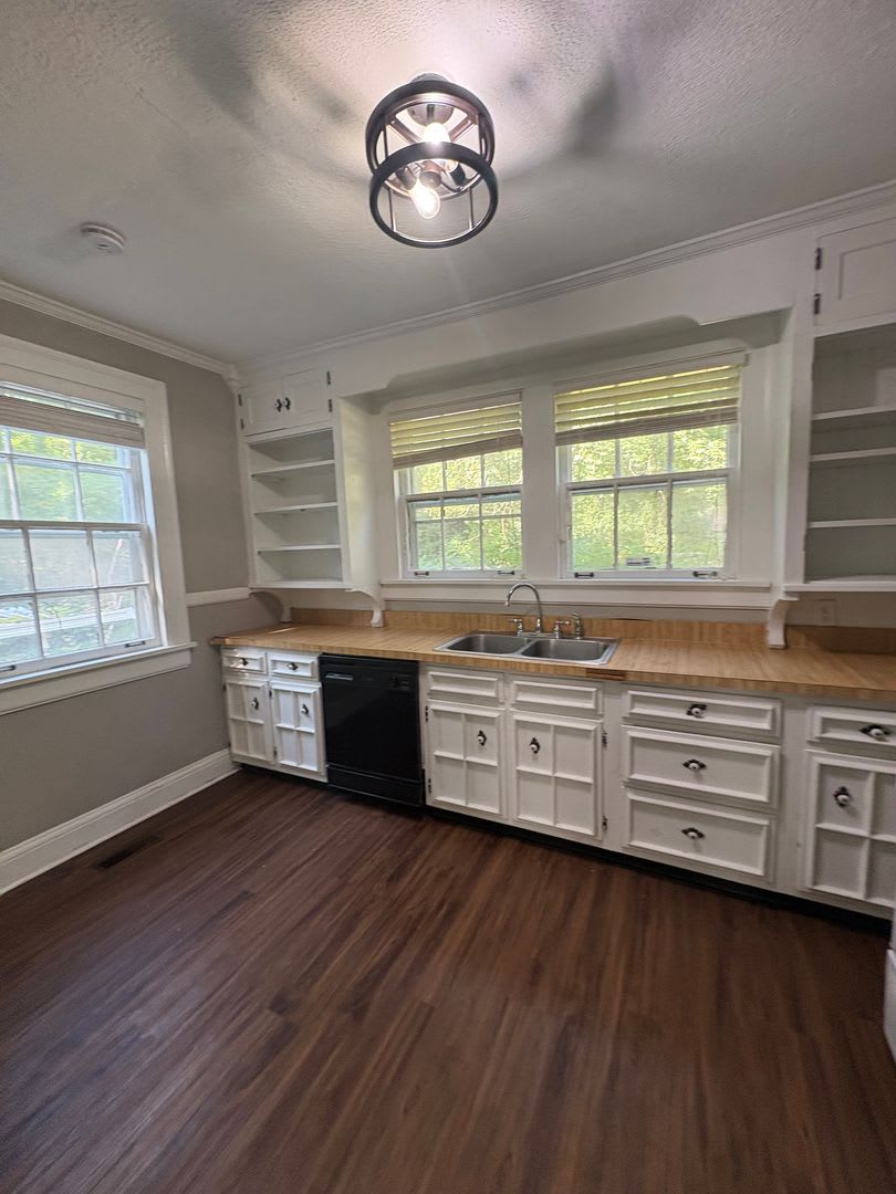 3 Bedroom 1.5 Bath House on Lookout Mountain – photo 5
