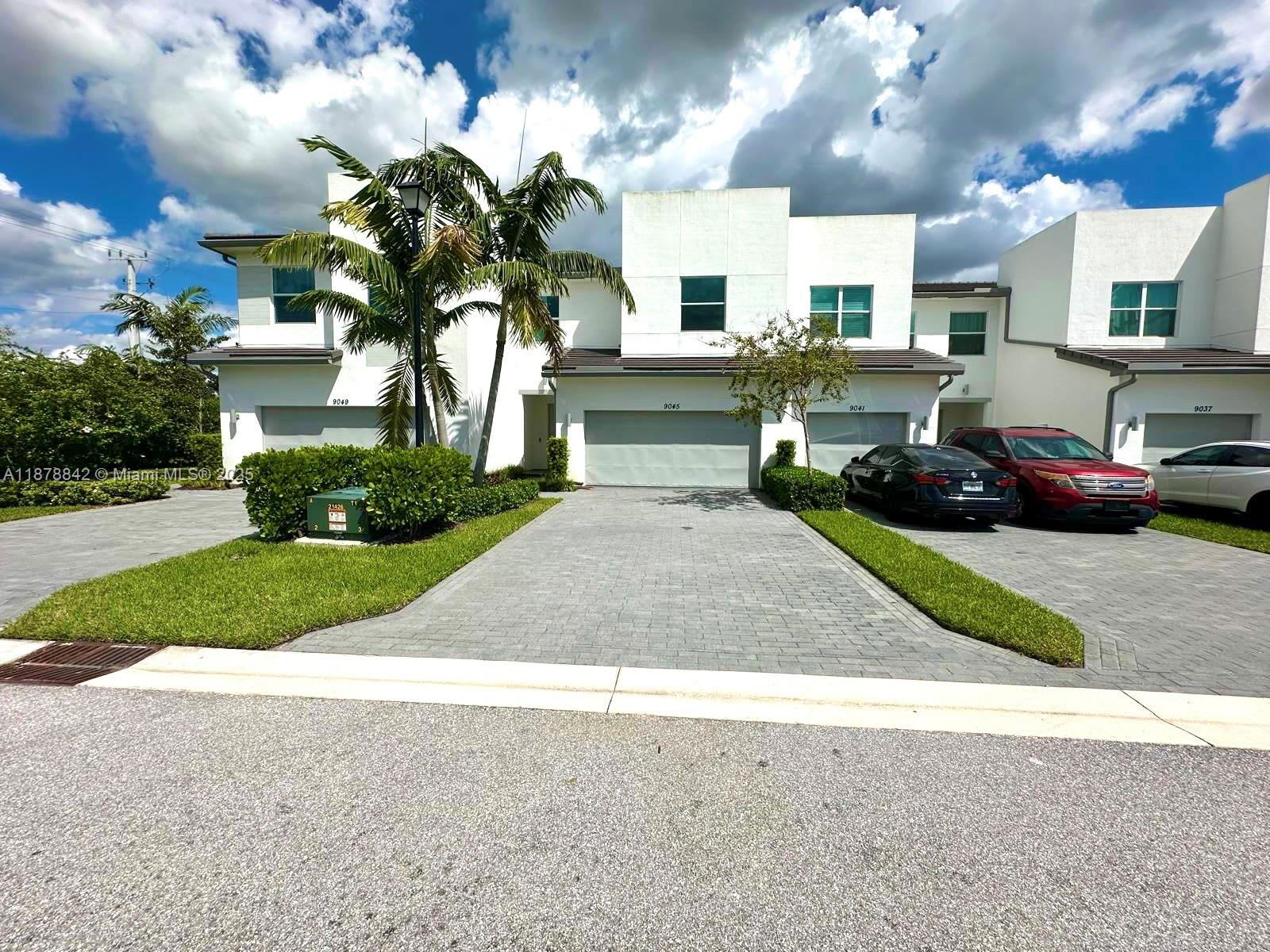 9045 Zevon Court – photo 1