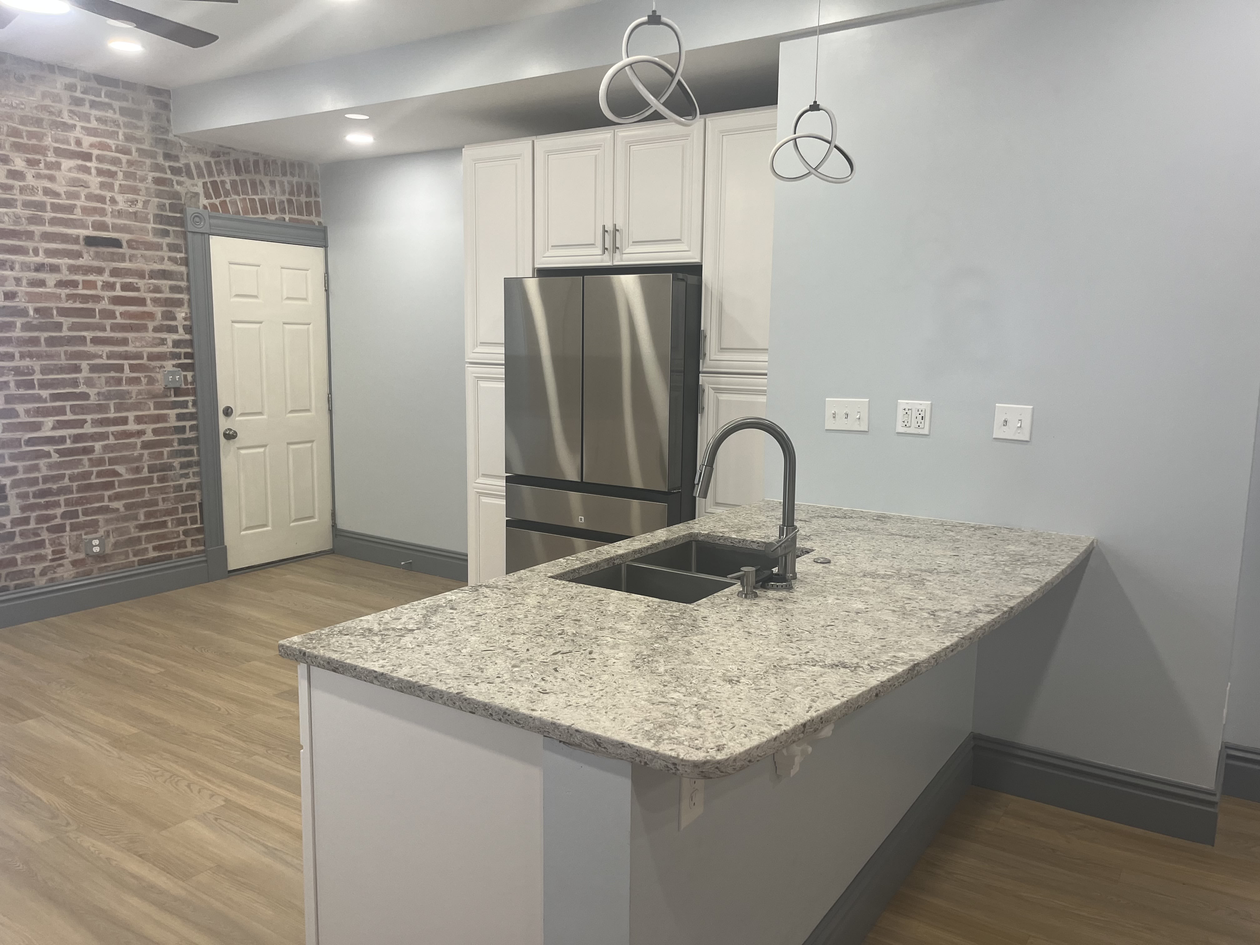 2139 California Avenue – photo 2