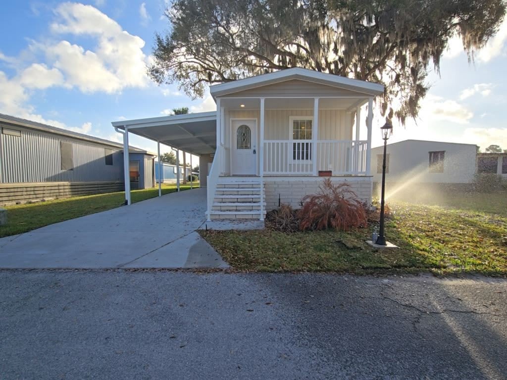 1016 Century Drive – photo 1