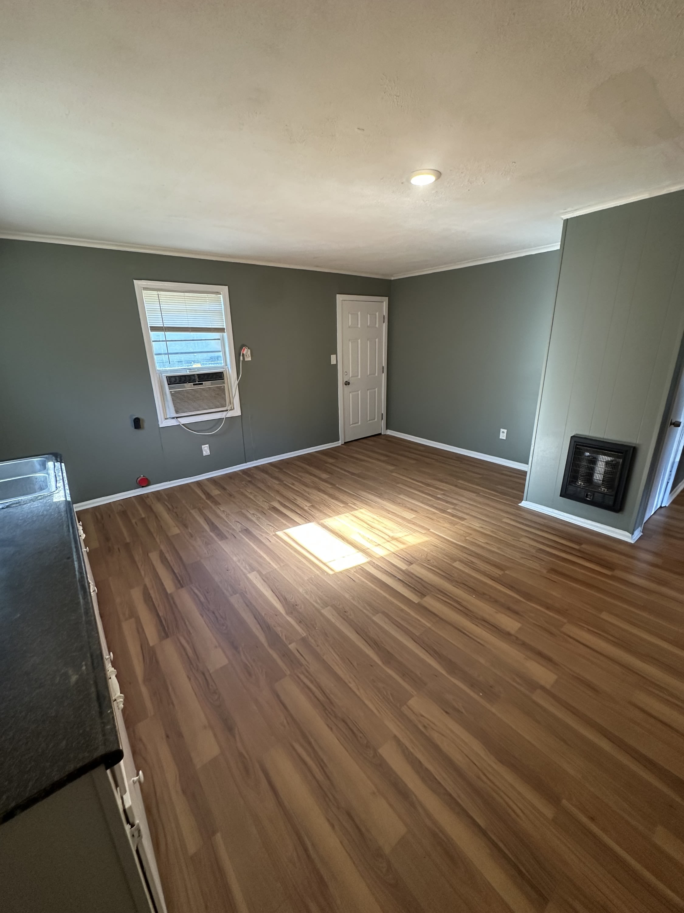 114 Jelk St – photo 3