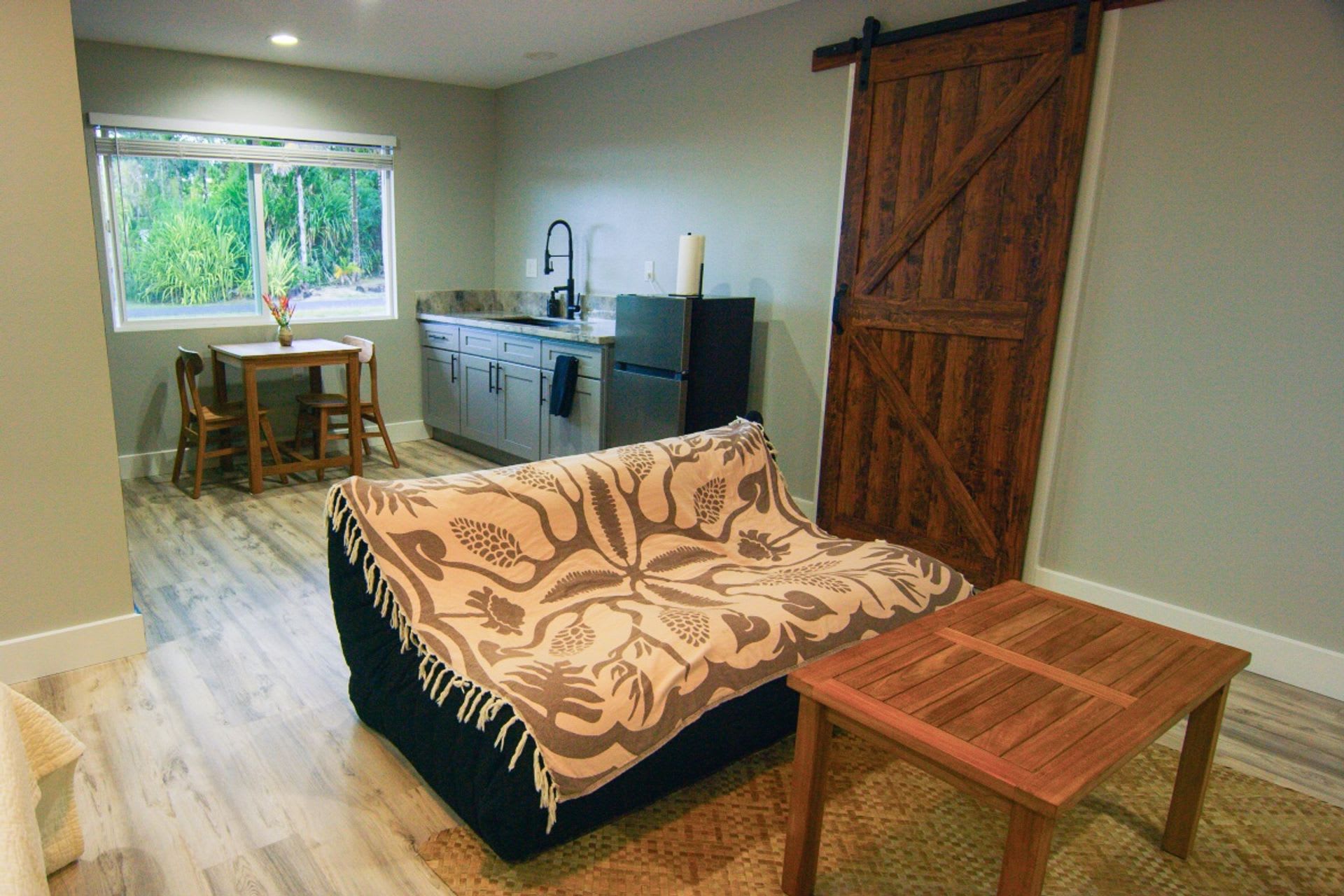 New modern studio with one bath – photo 3