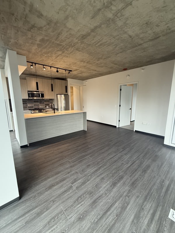 1319 W Lake – photo 5