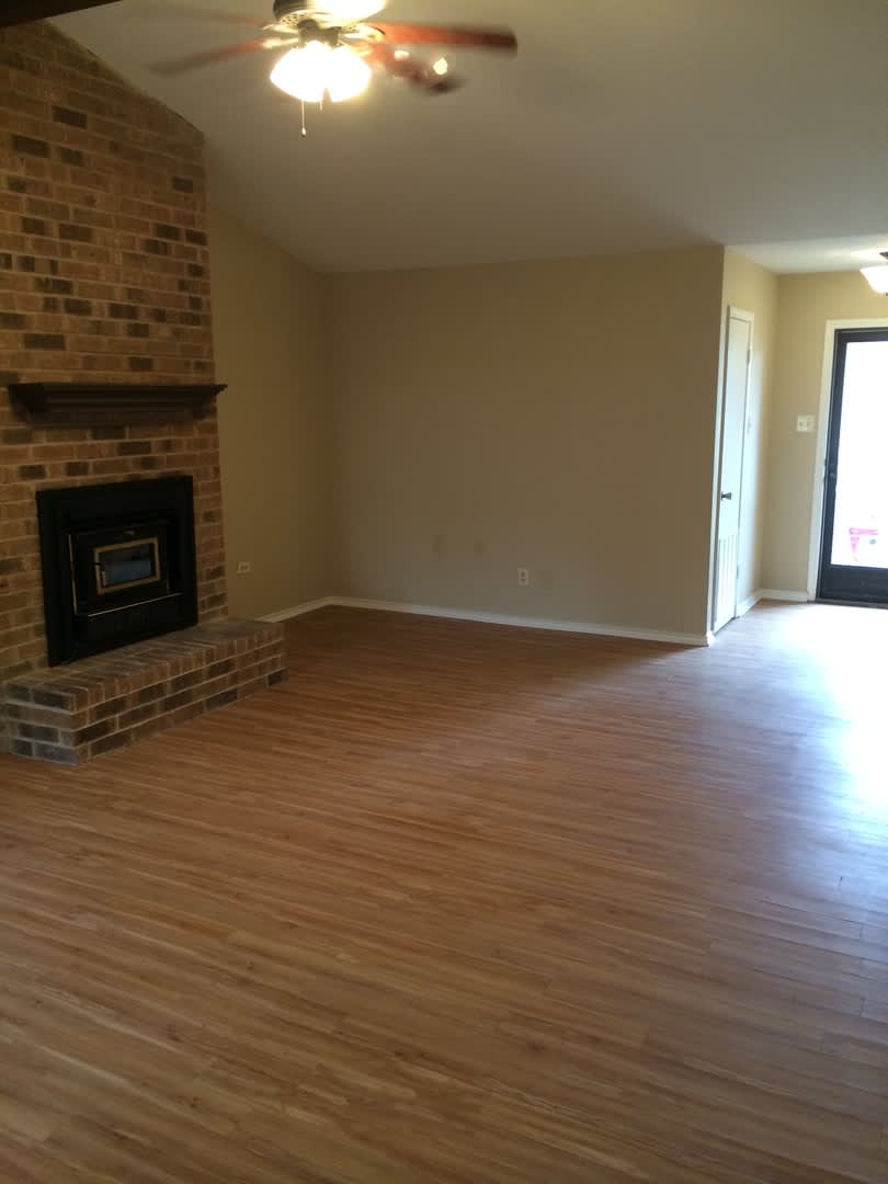 Charming 3 Bedroom In Flint Coming Soon – photo 4