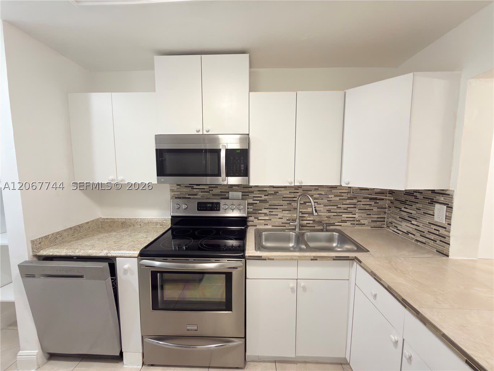 7801 Colony Cir S – photo 1