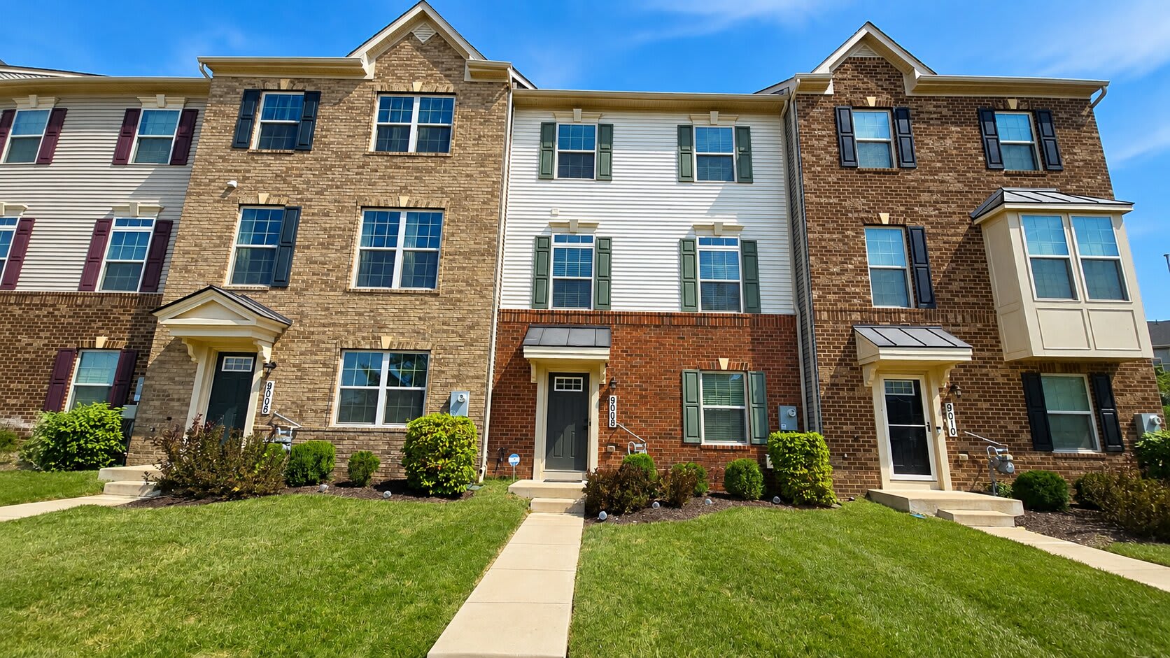 9008 Armstrong Ln – photo 1