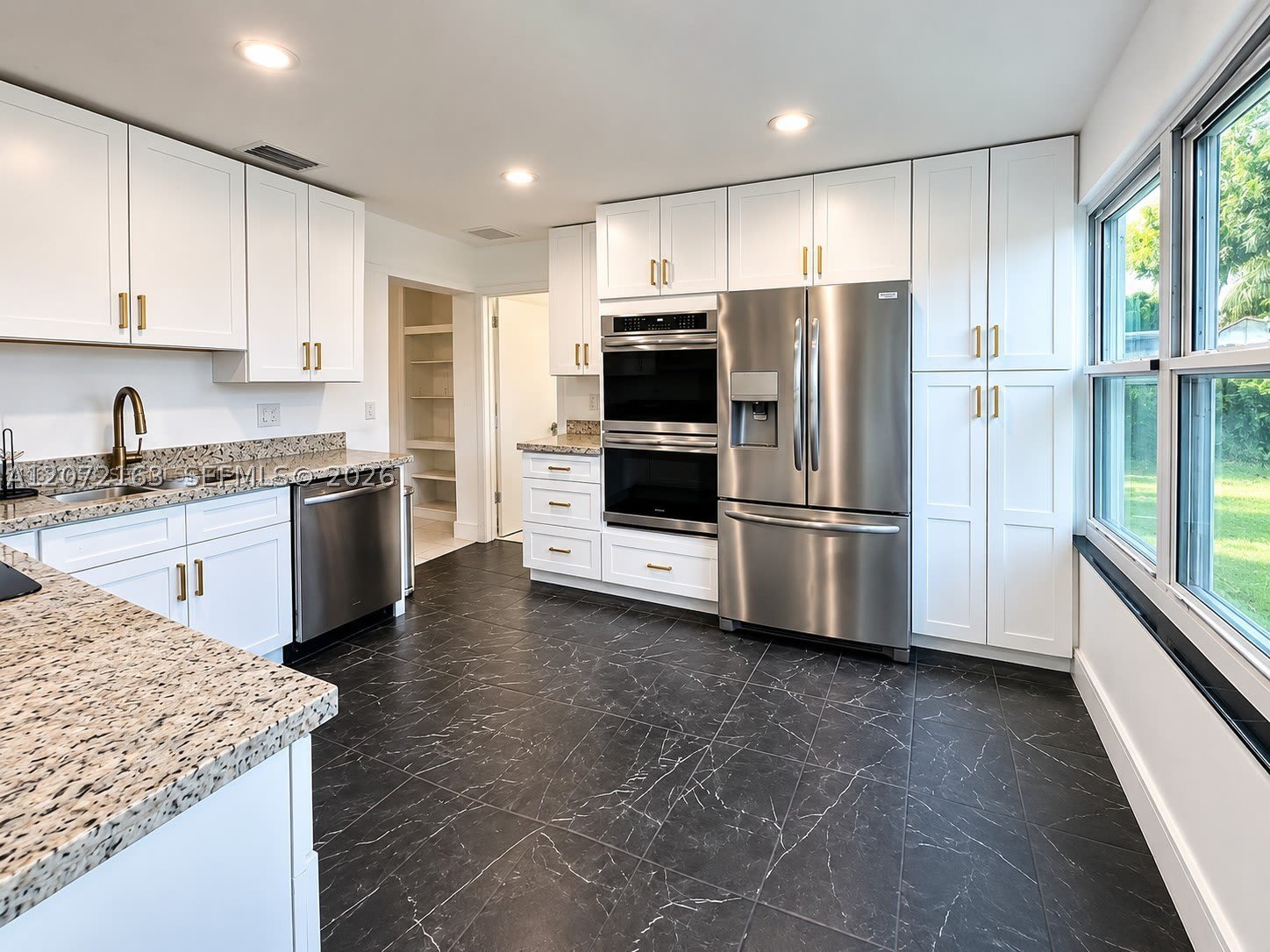 3051 SW 47th St – photo 2