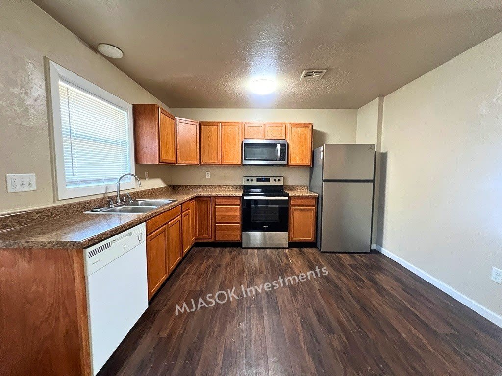 2619 NW Pollard Avenue – photo 4