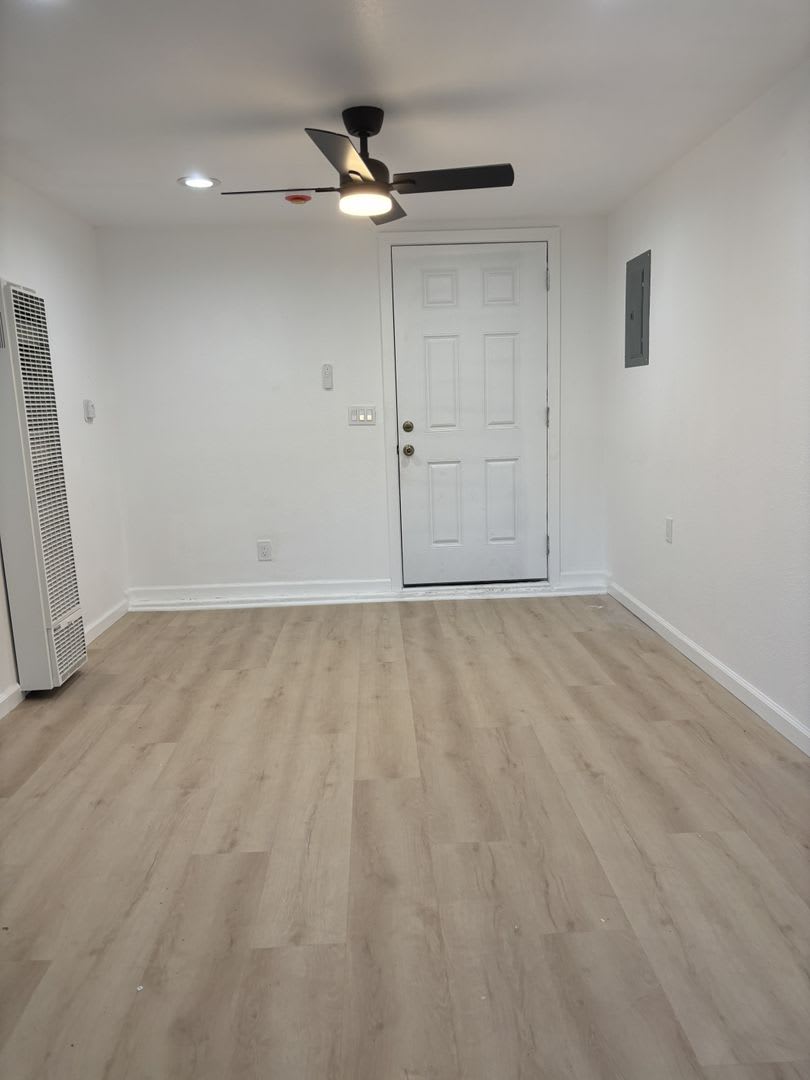 Available Now! Charming One Bedroom, One Bath House – photo 2
