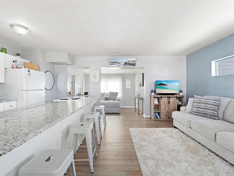 21923 Cellini Avenue – photo 2