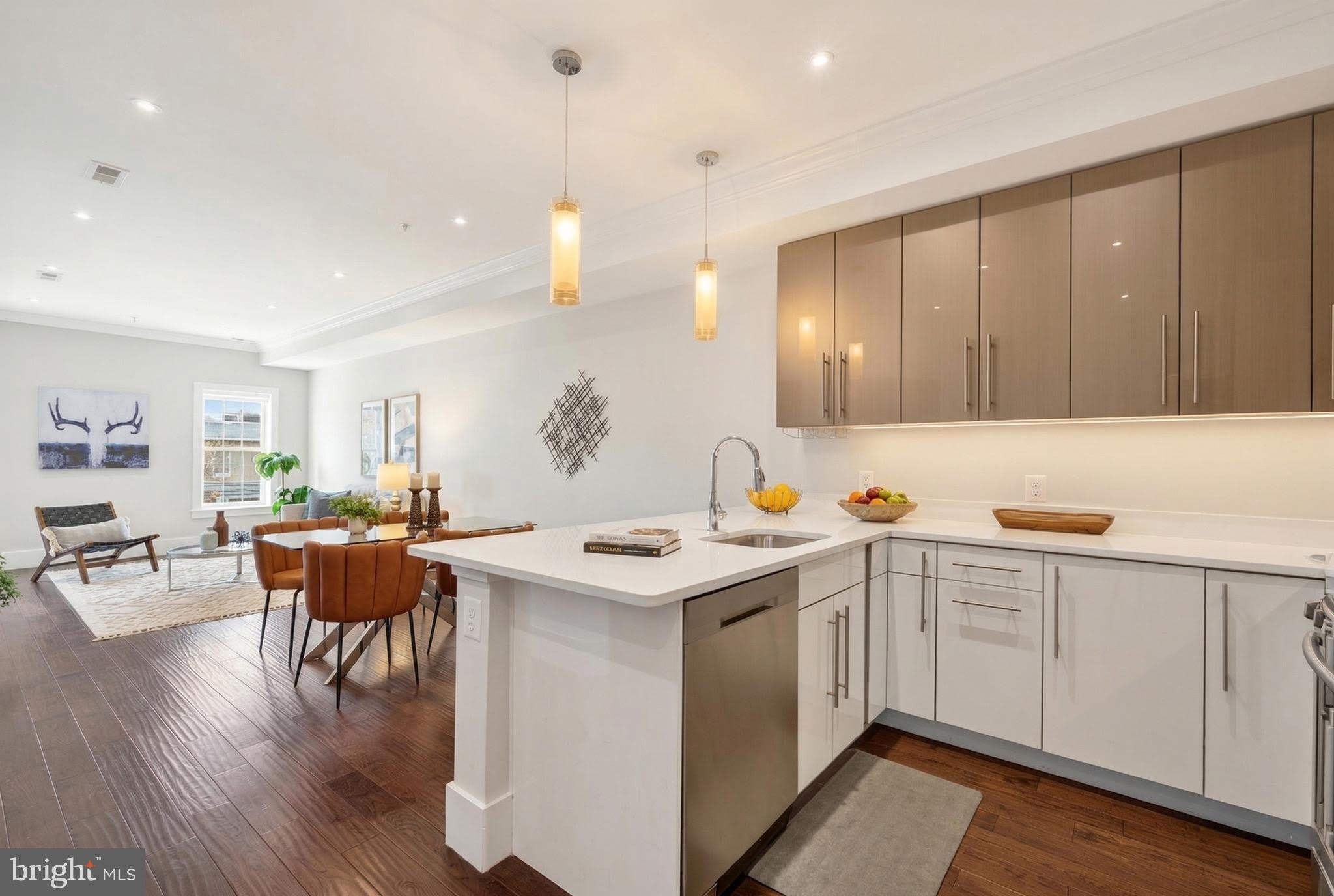 1711 D Street SE – photo 2
