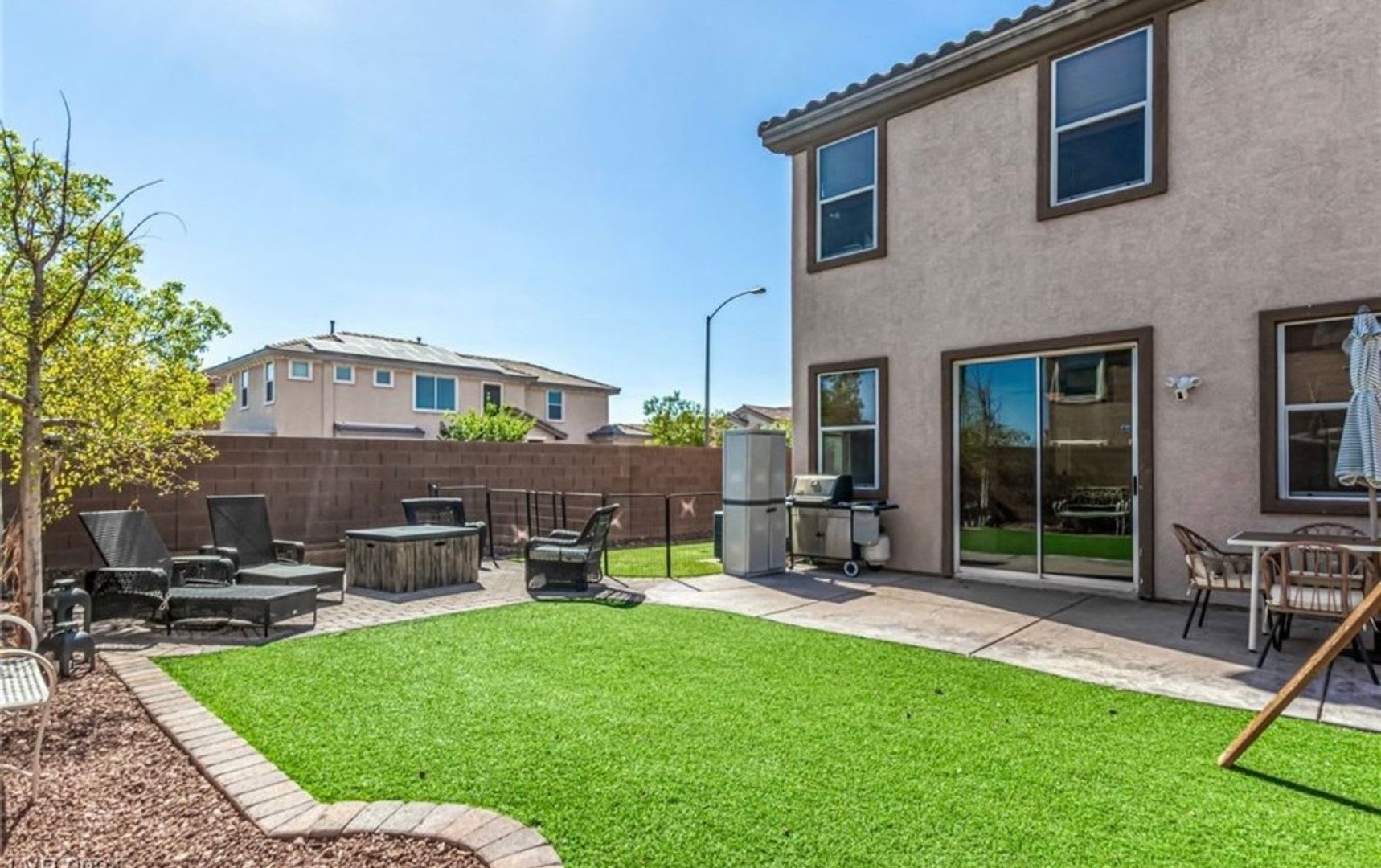 Beautiful Corner Lot on Debroyd – photo 2
