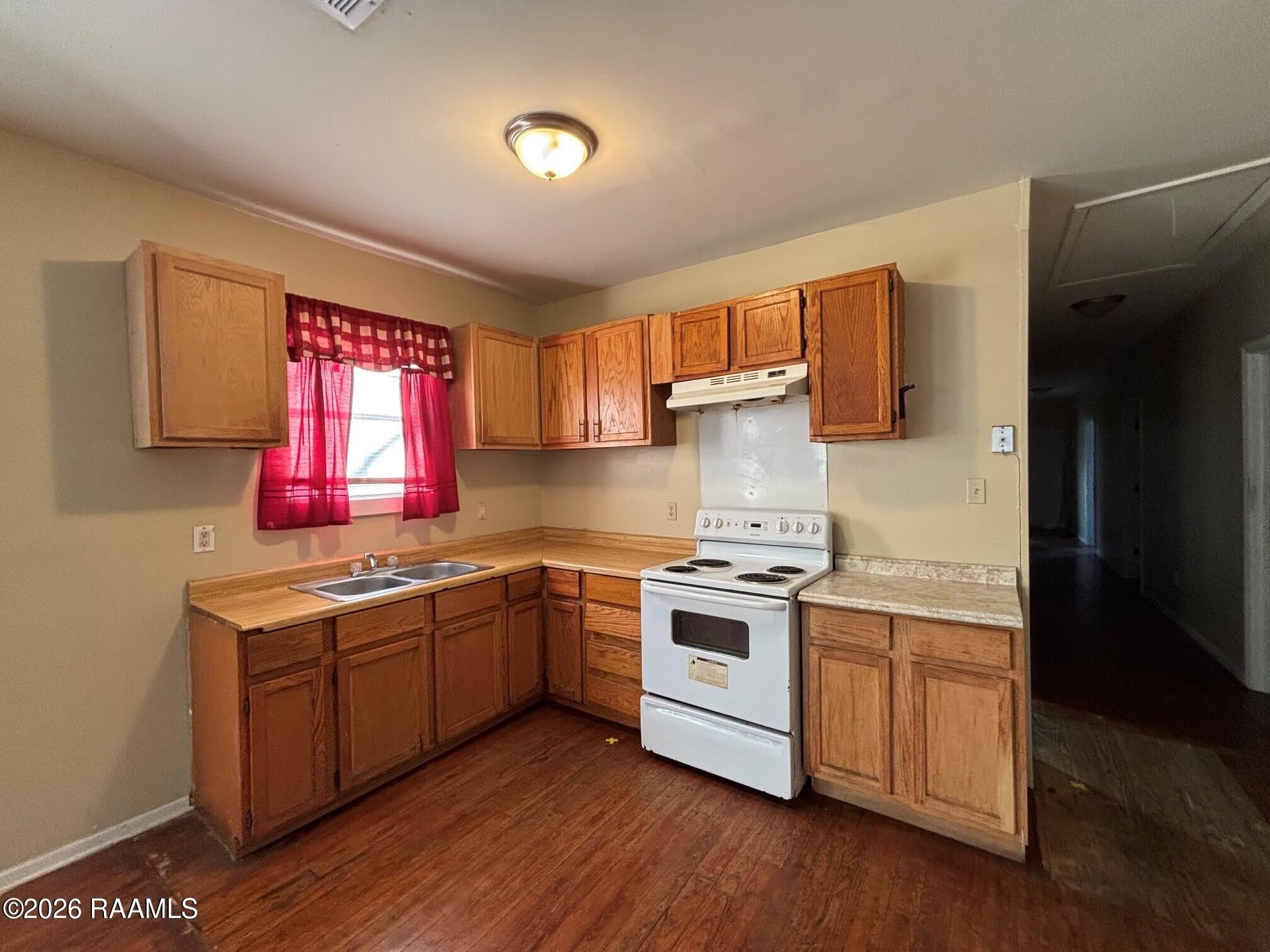 304 Carmel Drive – photo 2