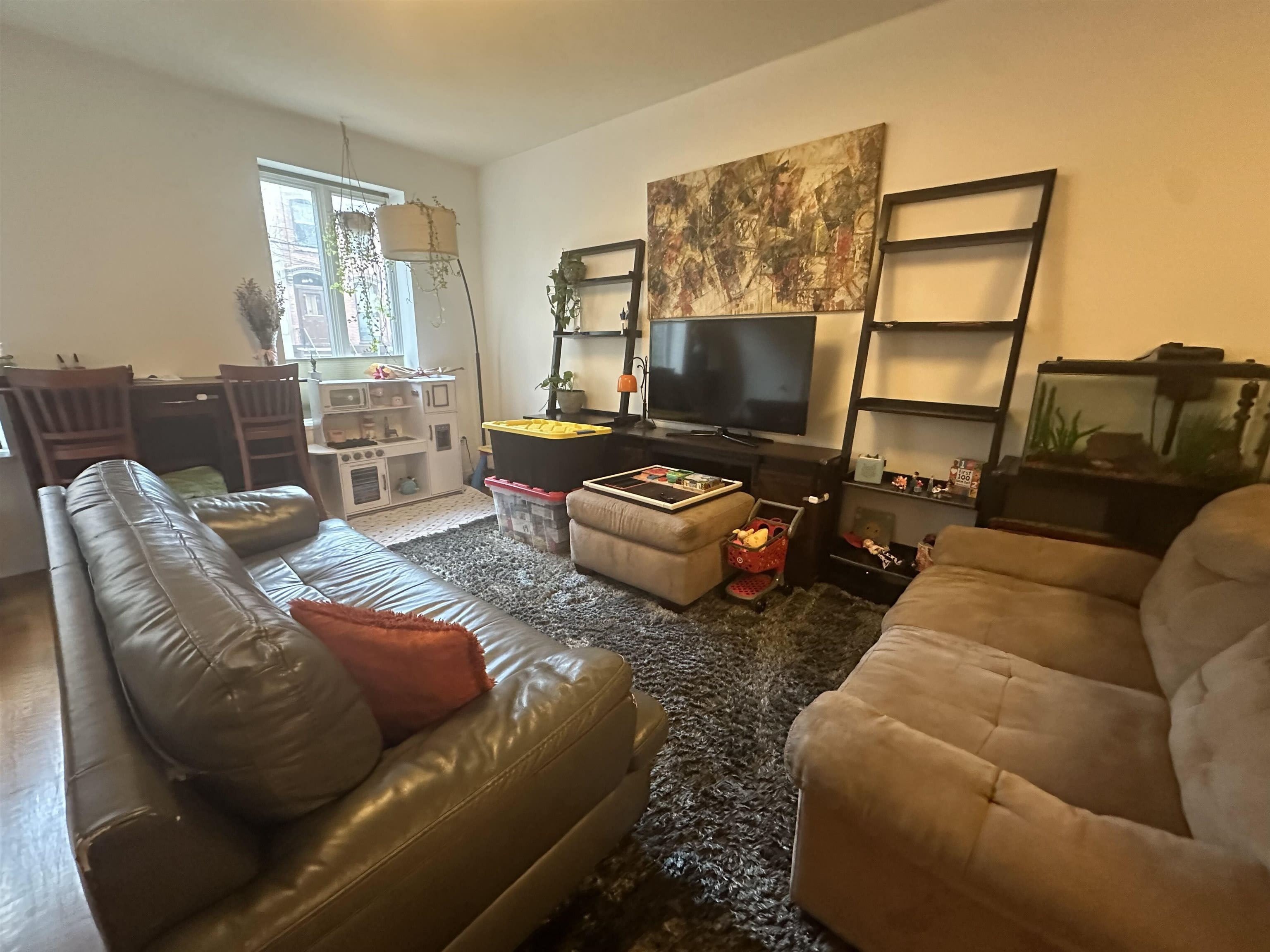 322 8TH ST – photo 3