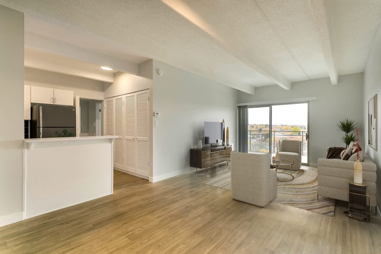 515 Clarkson – photo 3