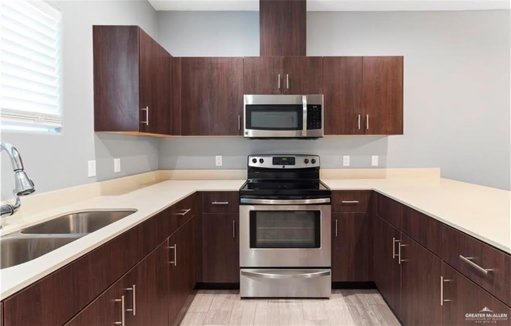 1720 W Taft Street – photo 2
