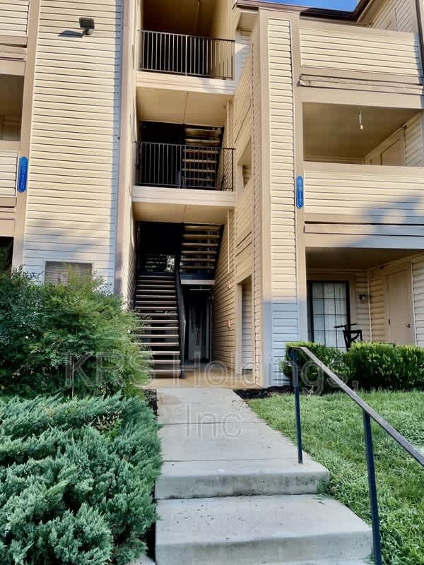 6917 Mary Caroline Cir – photo 2