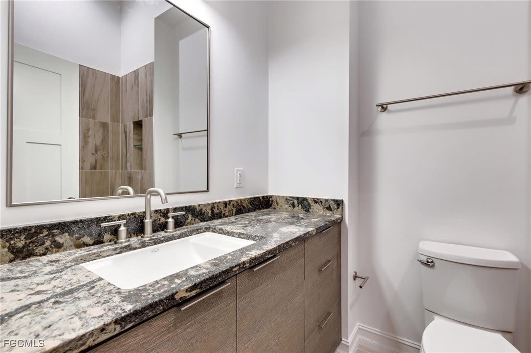 2278 1St Street – photo 3