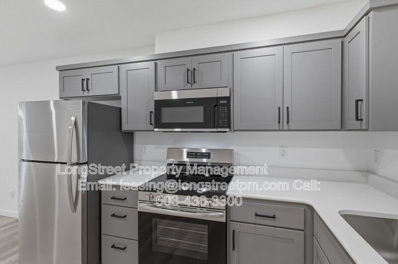 834 S 19th St – photo 3