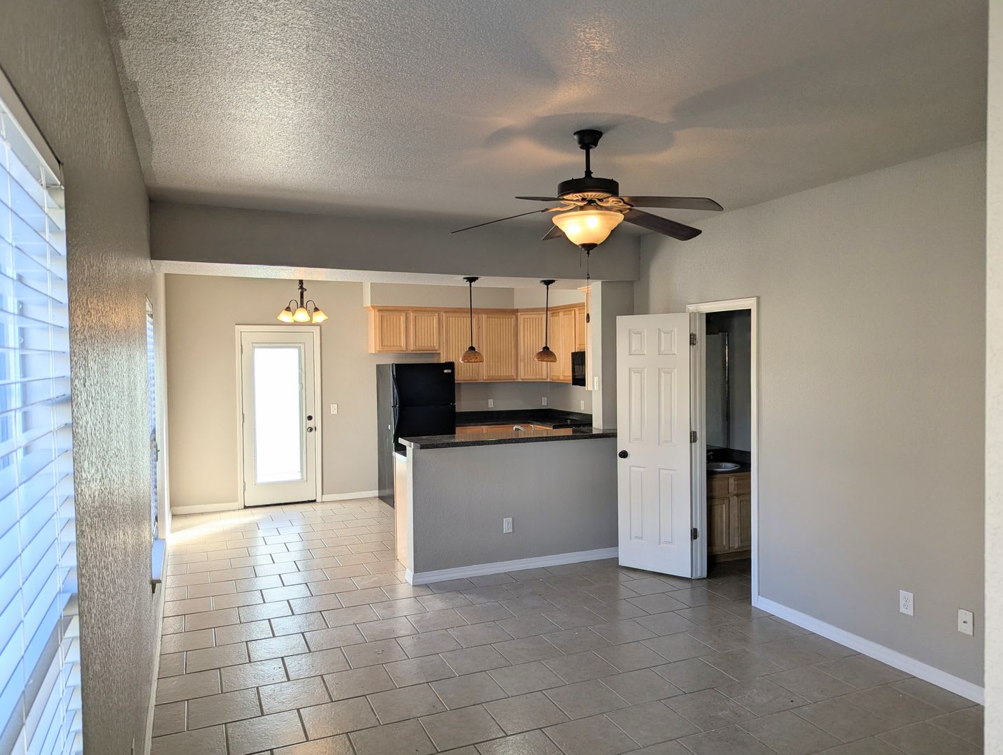 1905 Azlin Place – photo 4