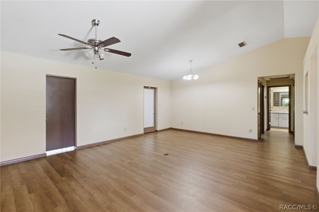 3632 N Honeylocust Drive – photo 4