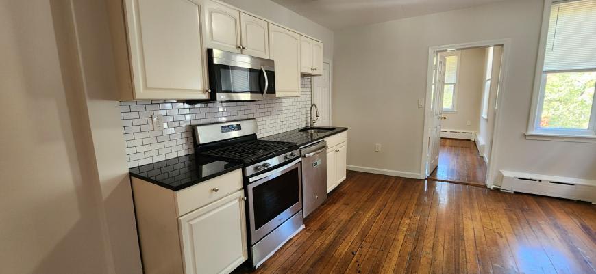 191 Maverick St. – photo 5