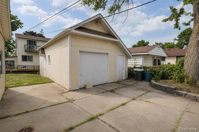 22464 Beach Street – photo 3