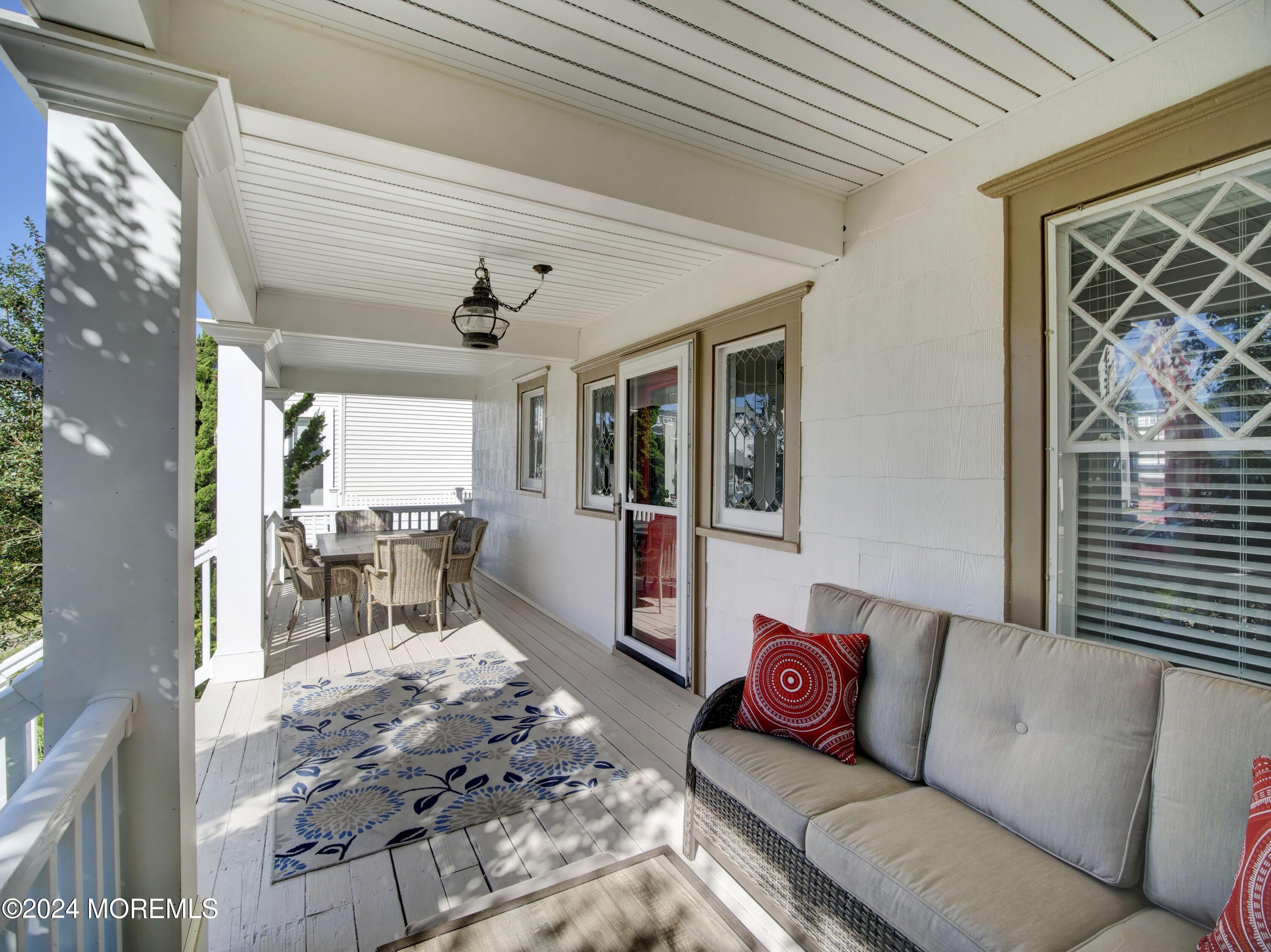 106 10th Avenue – photo 2