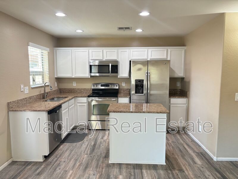 7265 W Glenn Dr – photo 4