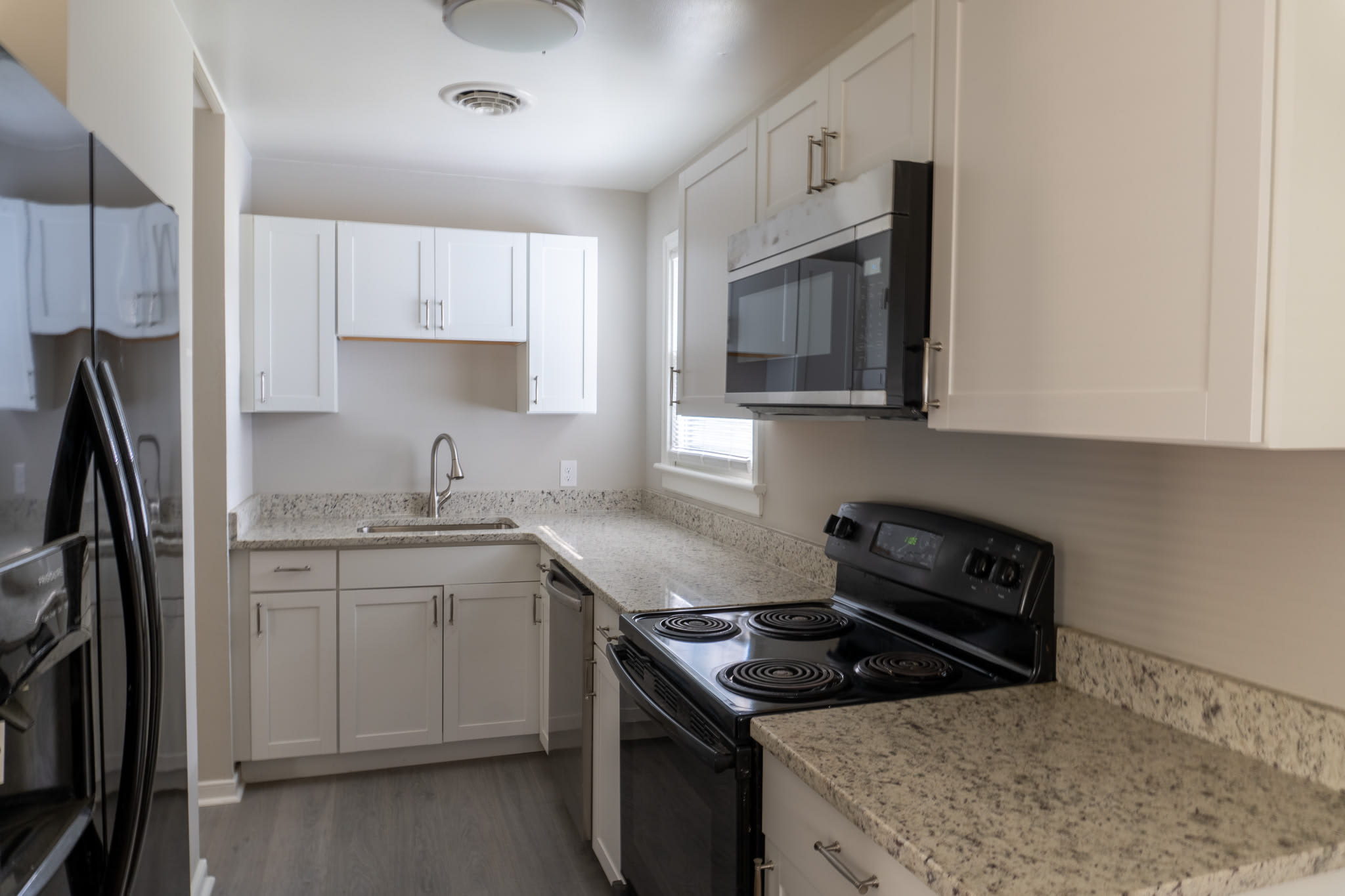 510 North Foxhill Road – photo 4