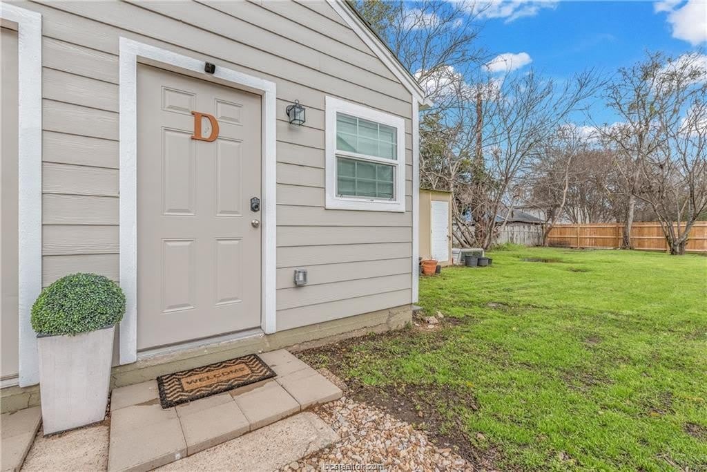 1112 E 26th Street – photo 3