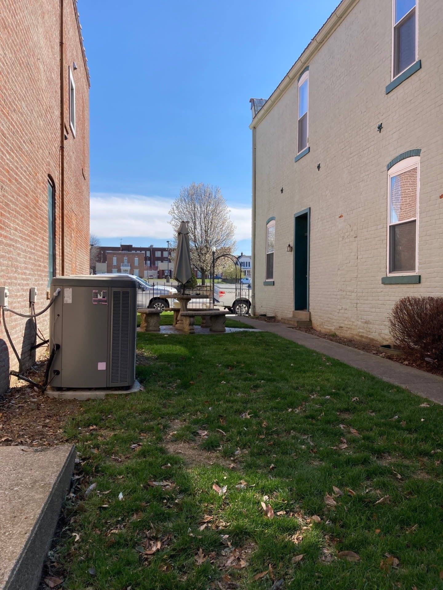 833 Main Street – photo 2